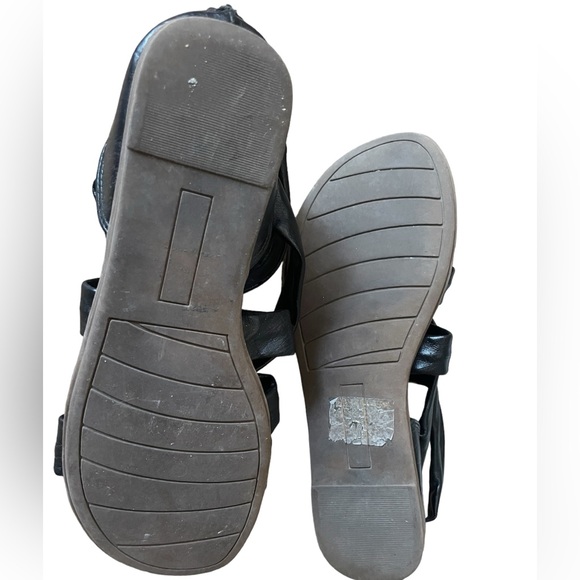 City Classified Sandals - Picture 7 of 8